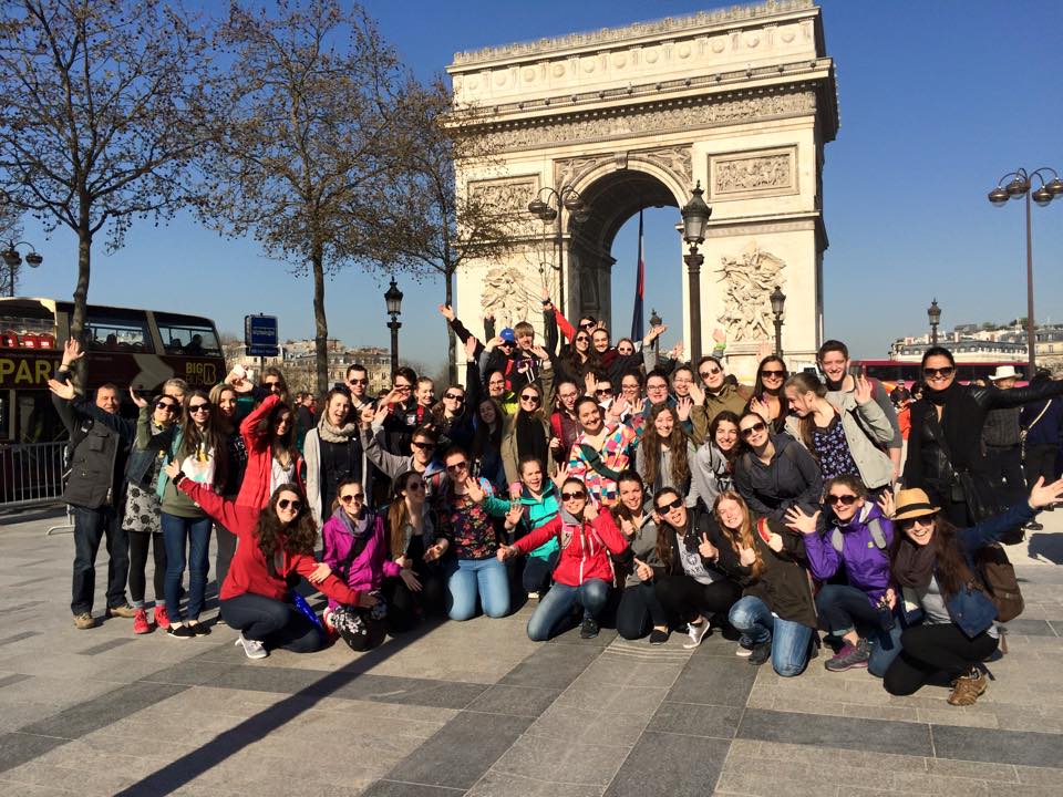 voyage etudiant paris arc triomphe